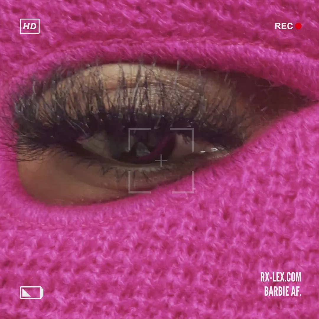 Load and play video in Gallery viewer, Barbie Af.